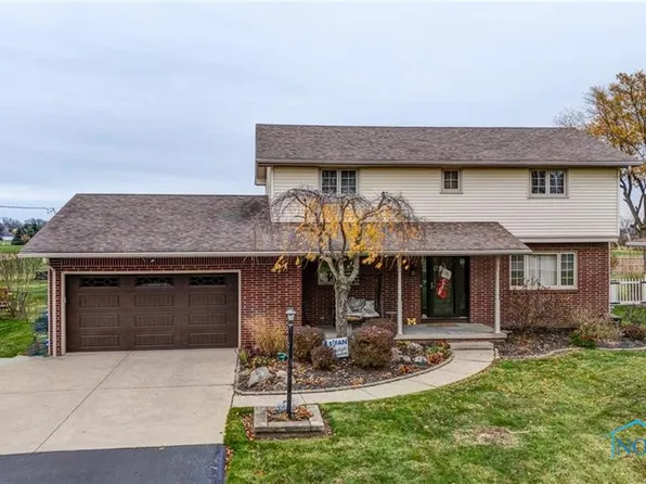 109 S Stadium Rd, Oregon, OH 43616