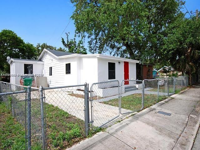 1st image of 286 NW 57th St #1