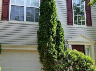 43453 Laidlow St, Chantilly, VA 20152