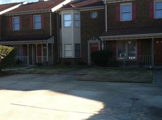713 Creekside Cres, Chesapeake, VA 23320