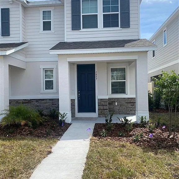 1457 Axel Graeson Ave — Photo 1