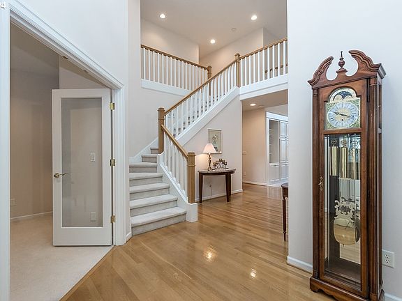 Entrance/Foyer>