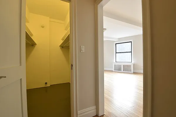 Rented by (Legacy) NY Quality Living Uptown | media 7