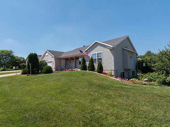 2nd image of 571 Discovery Dr