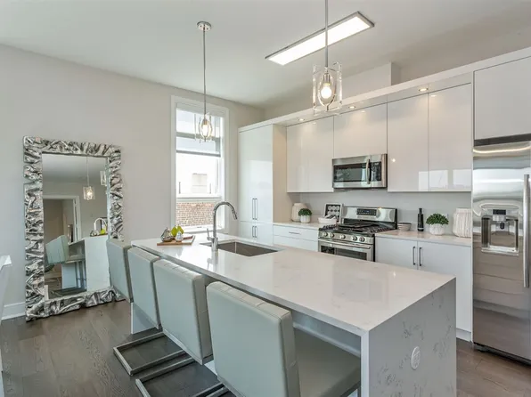 119 Peter Street image 3 of 15