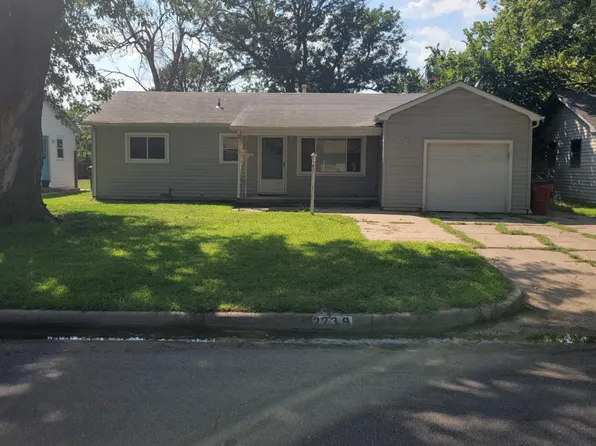 2239 S Millwood Ave, Wichita, KS 67213