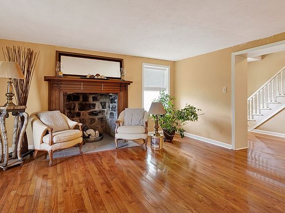 44th image of 181 Tinsley Ln