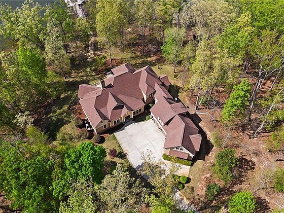 2nd image of 2312 Rocky Cove Ln
