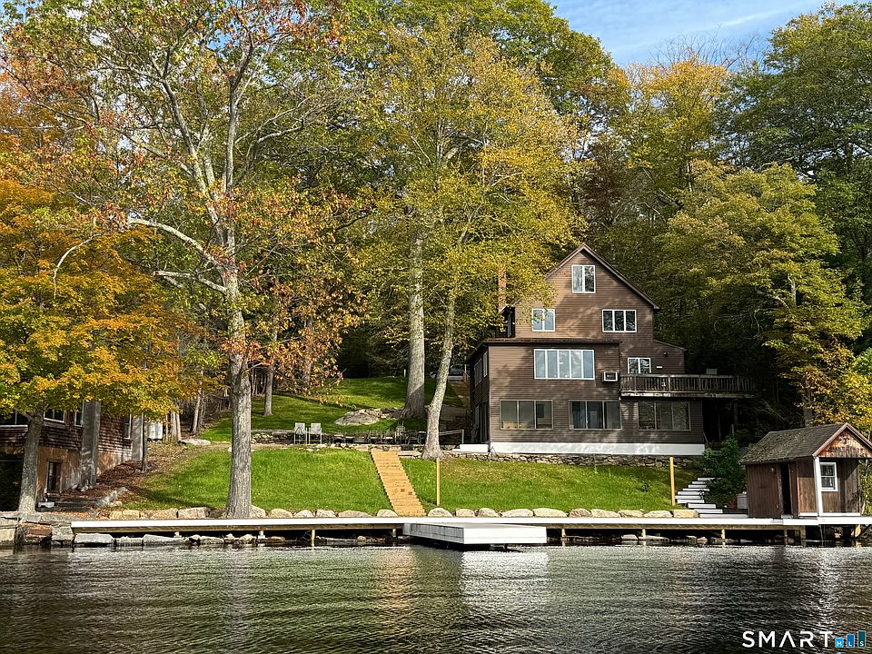 1st image of 752 Lake Drive