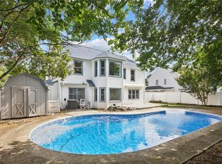 1845 Chestwood Dr, Virginia Beach, VA 23453