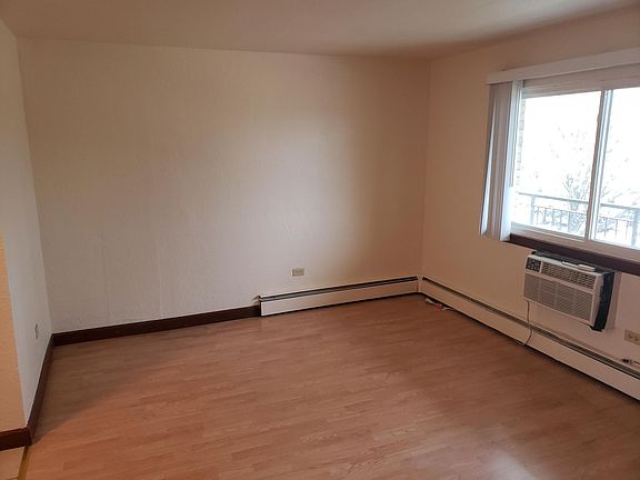 4th image of 5522 W 55th St #210