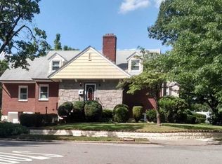 25101 51st Ave, Little Neck, NY