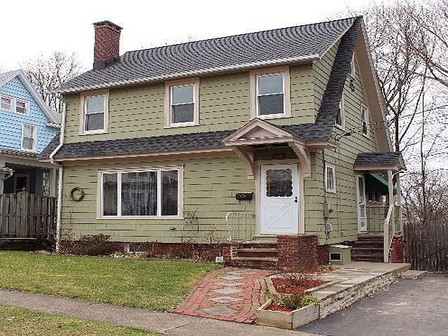 1st image of 214 Stowe St