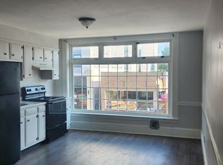 42 N Main St APT 2, Rochester, NH 03867