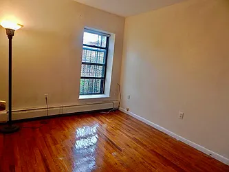 Rented by R New York