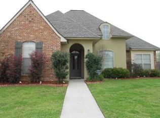 403 Hillbrooke Dr, Broussard, LA 70518