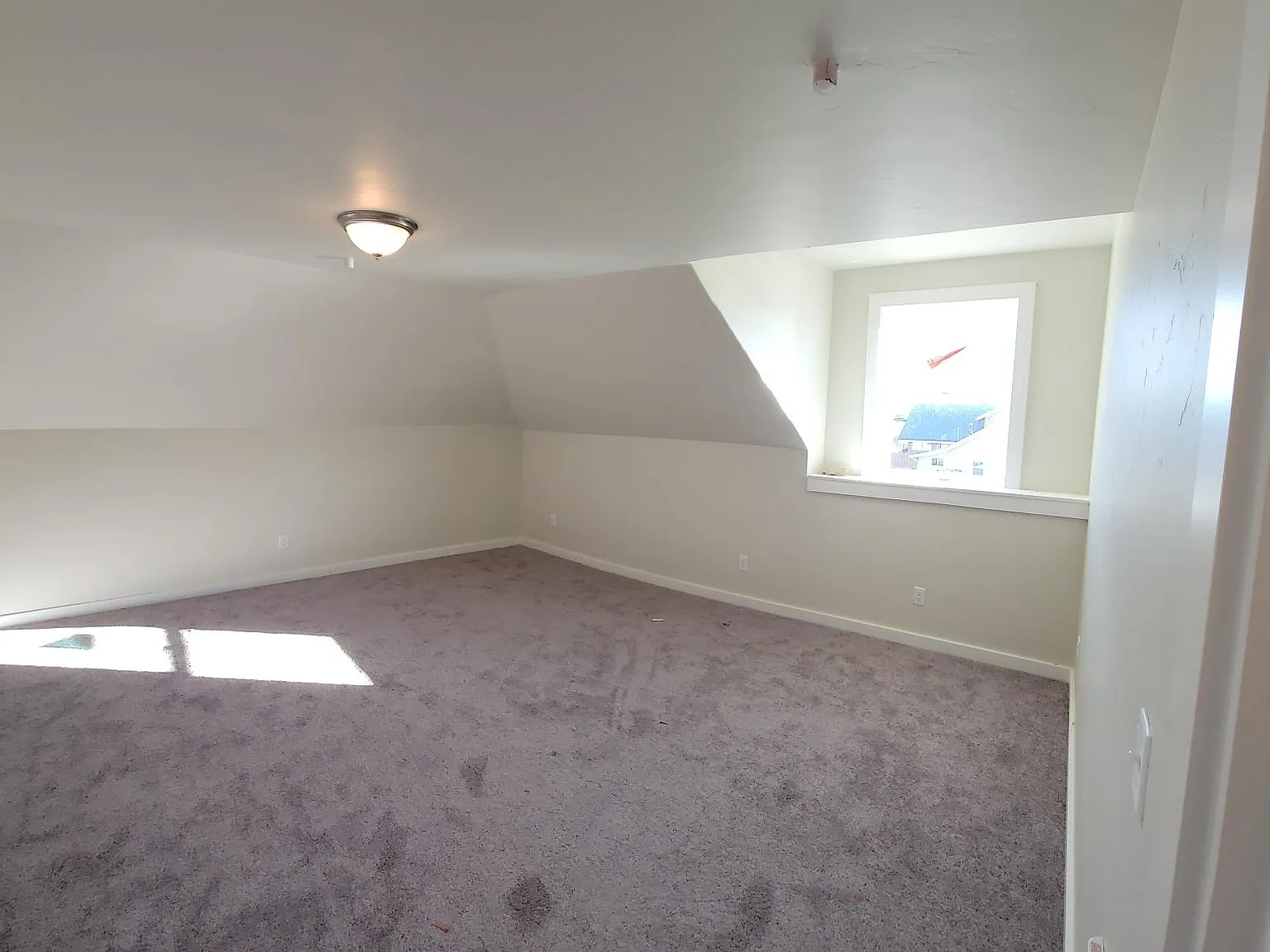 2 bed, 684 sqft, $925 — Photo 3