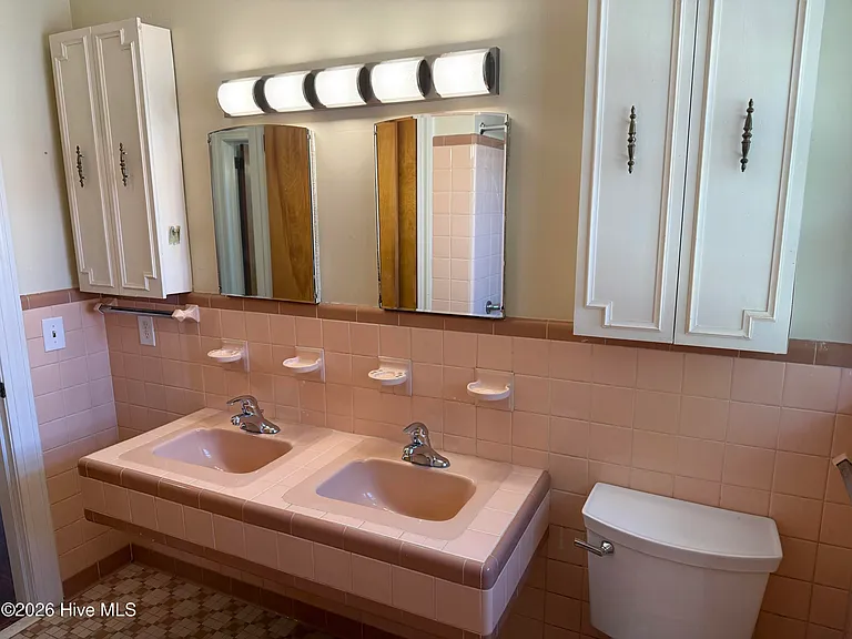 4254 Washington St — Photo 32