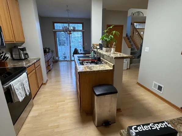 17926 Linwood Ct, Eden Prairie, MN 55347