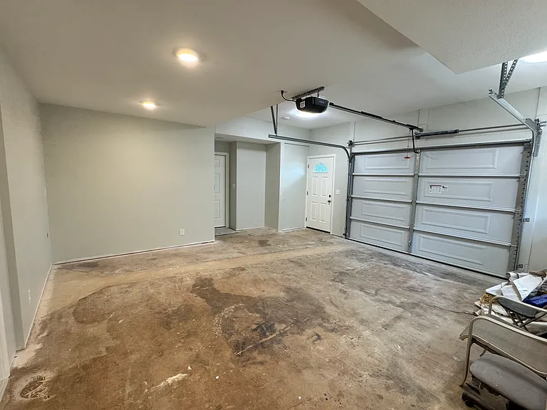 Oversized one car garage