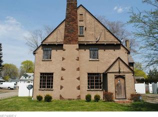 1040 Lake Rd, Conneaut, OH 44030