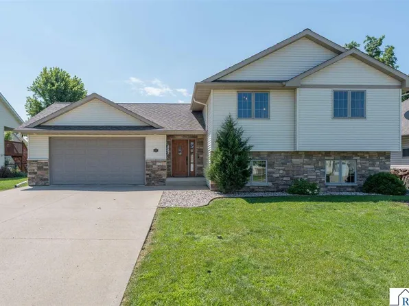 129 Lynx Ln, Mankato, MN 56001