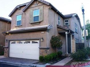 29219 Dakota Dr, Santa Clarita, CA 91354