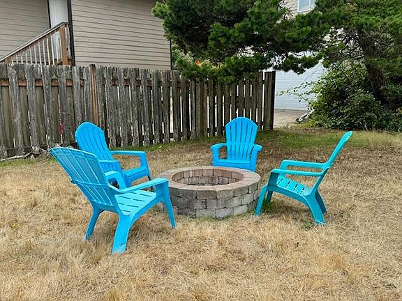Fire pit and chairs