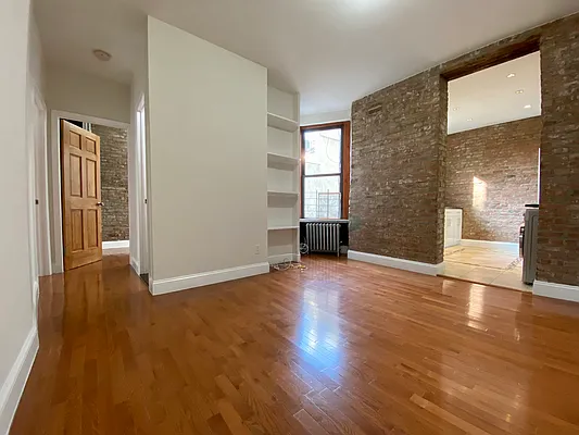 Rented by Bohemia Realty Group | media 19