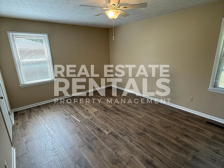 120 Southhawk Dr #1 — Photo 13