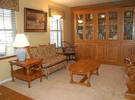 3rd image of 6005 Canyon Creek Dr