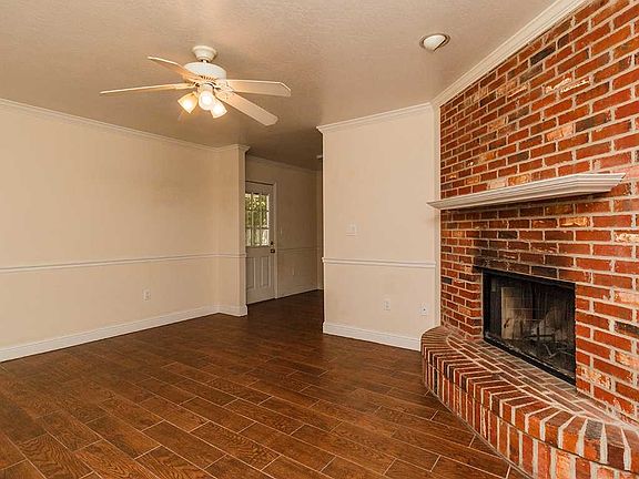 Den/Family/Great Room