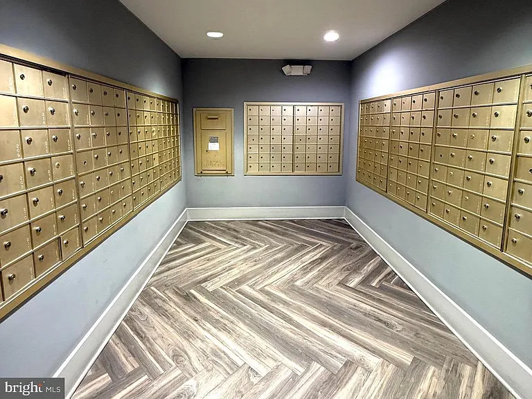 5300 Holmes Run Pkwy #819 — Photo 33