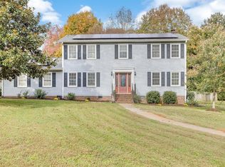 302 Pine Wood Dr, Greenville, SC 29607