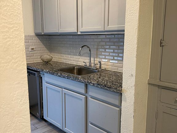 2nd image of 4217 Wycliff Ave APT 19