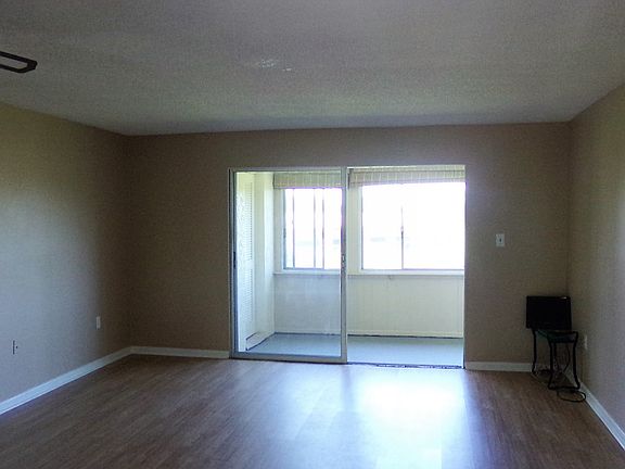 LIVING & DINING AREA