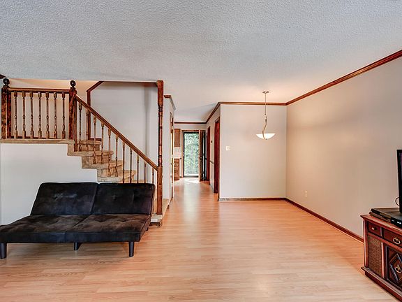 5th image of 810 Highland Dr APT 804