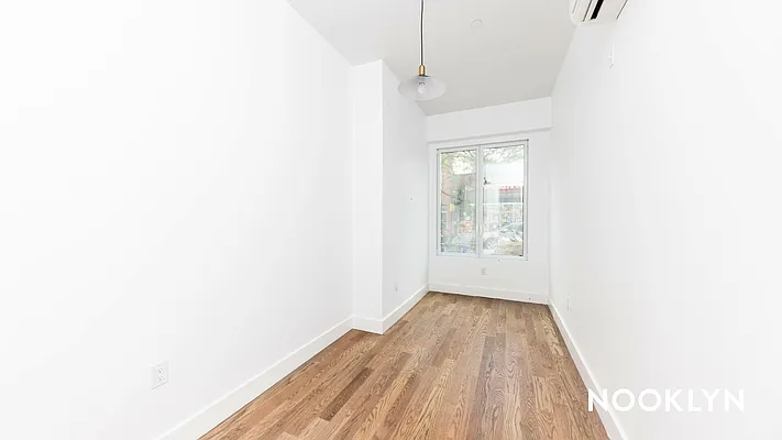 Rented by Nooklyn NYC LLC | media 14