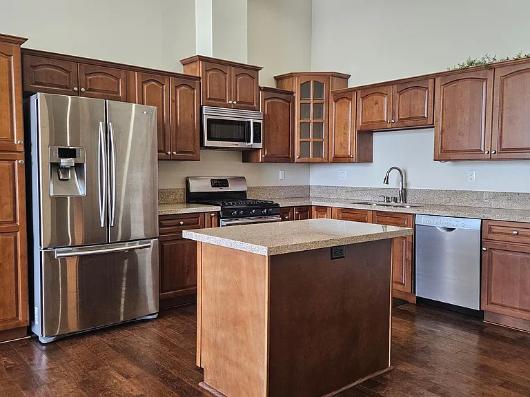 440 S Occidental Blvd #503 — Photo 8