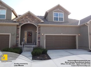 17445 S Raintree Dr, Olathe, KS 66062