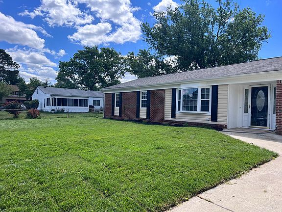 2nd image of 3205 Moat Ln