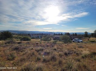 19976 E Longhorn Ln, Mayer, AZ 86333