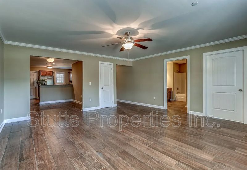 1st image of 100 Bruin Dr Unit 103