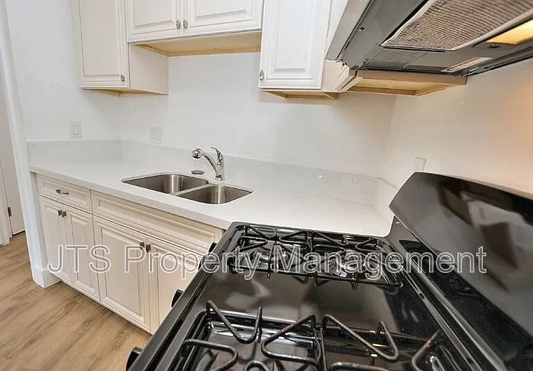 10524 Croetto Way #3 — Photo 29