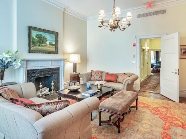 15 East 62nd Street image 5 of 12