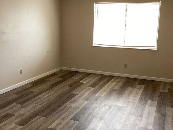 2nd image of 1728 Richmond St #11466099