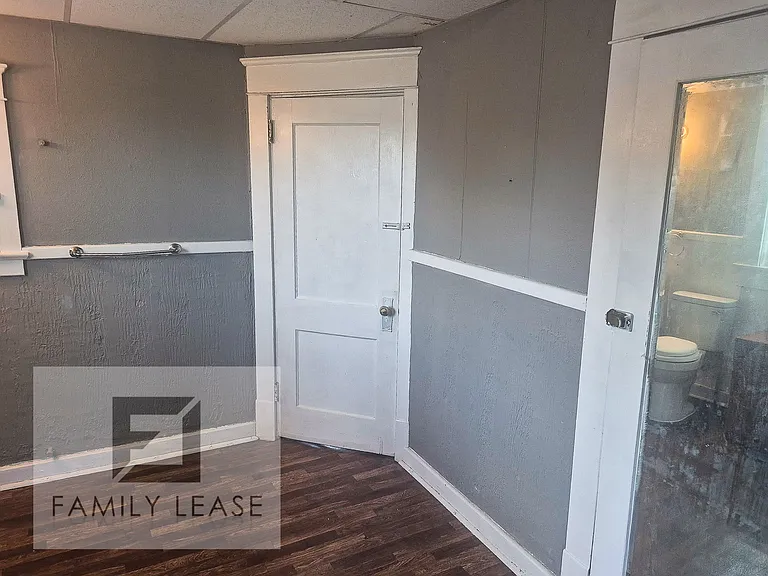 1701 Huron Ave — Photo 25