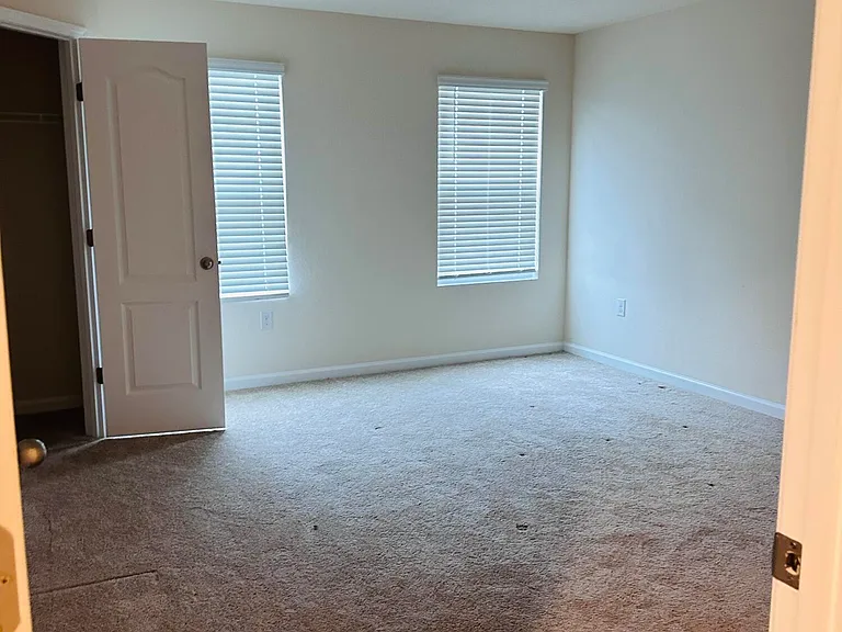 9582 Star Dr — Photo 4