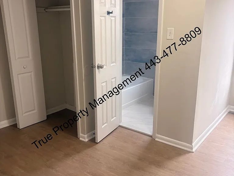 305 S Calhoun St — Photo 10