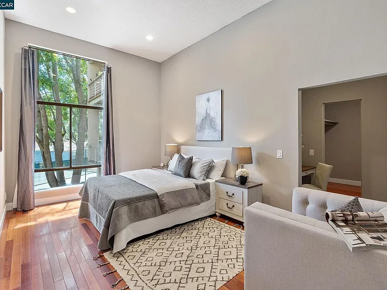 300 N Civic Dr #313 — Photo 11